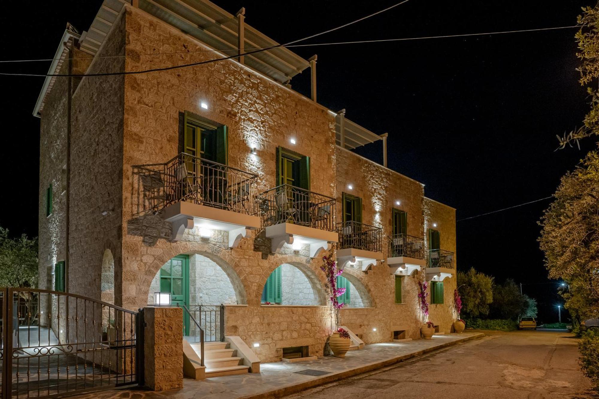 Olvio Suites Kardamyli Dış mekan fotoğraf